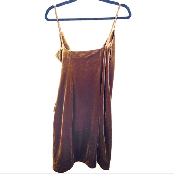 NWT House of CB London Velvet Wrap Dress (M) 045 - Picture 6 of 8